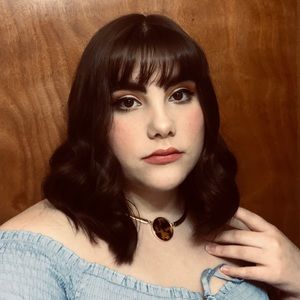 Meet your Posher, Maria